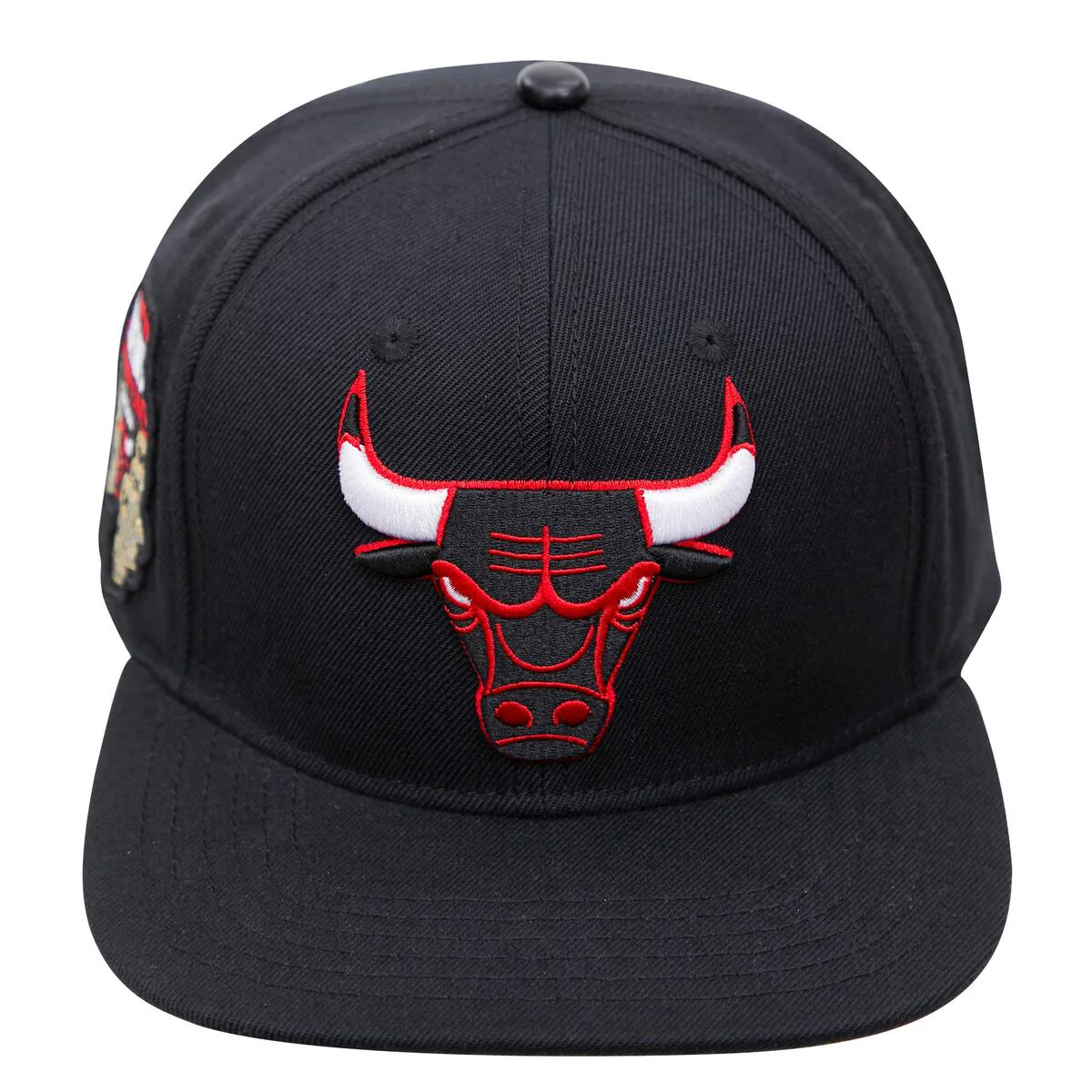 Pro Standard - Chicago Bulls Logo Snapback Hat - Image 5